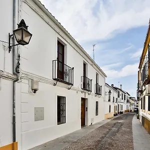 Urban Vida Alcazar Апартаменты